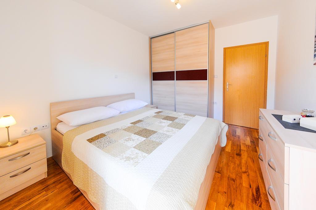 Apartments Rajic Split Szoba fotó